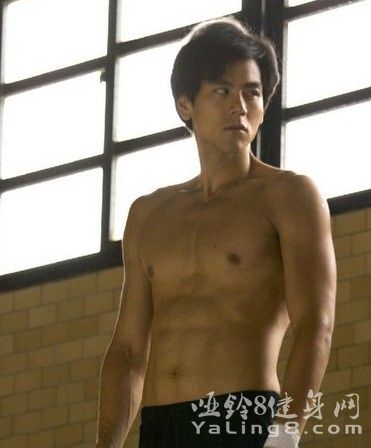 彭于晏肌肉怎么练的? - 今日健身话题 - 家庭健