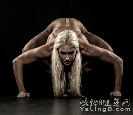 美女裸体