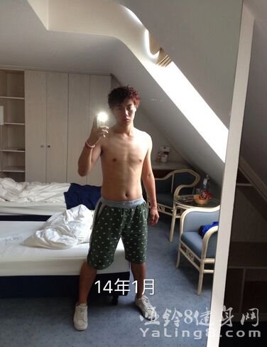 瘦弱的我