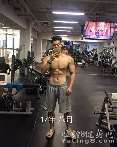 瘦弱的人怎样变强壮?!看我三年玩转逆袭肌肉男